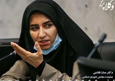 فساد بزرگ این است که استقلال را از گروه های نخبه بگیرند