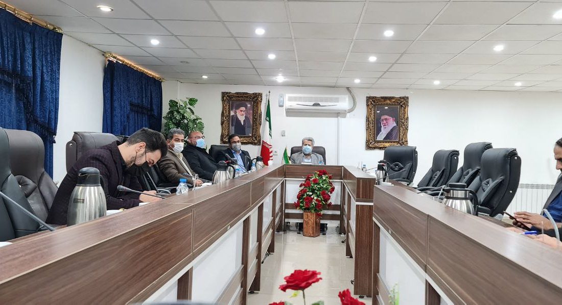 اقلیت اقتدارطلب منافع عموم را هدف قرار داده اند