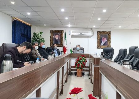 اقلیت اقتدارطلب منافع عموم را هدف قرار داده اند