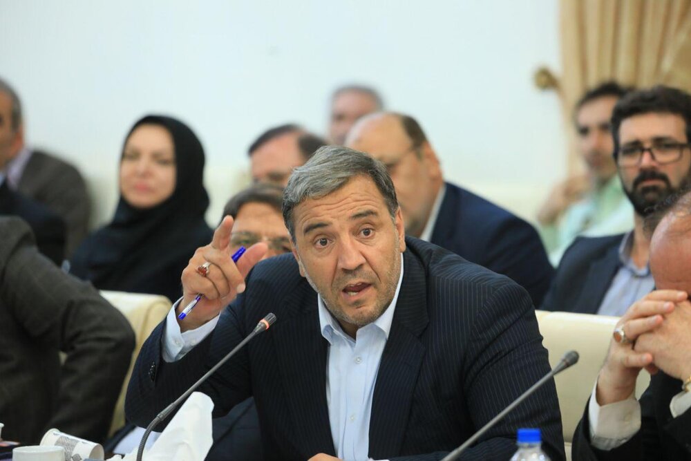 بهرام نیا وامدار کسی نیست 