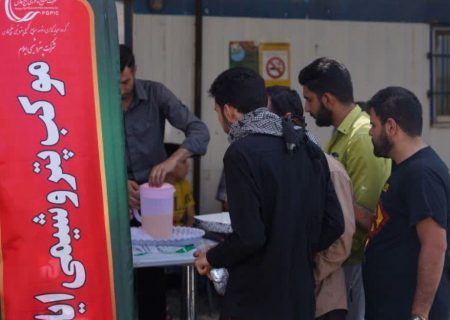 توزیع روزانه دو هزار پرس غذای گرم در موکب پتروشیمی ایلام