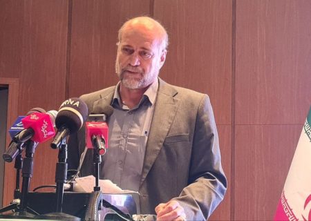 دانشگاه سنگ بنای اصلی توسعه استان است