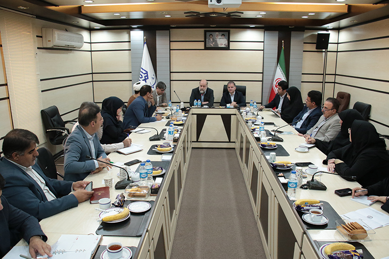 برگزاری نشست تخصصی بررسی قانون خانواده و جوانی جمعیت دیروز در دانشگاه ایلام