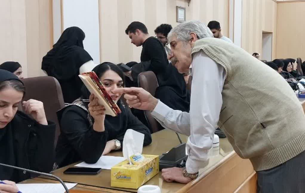 داودیان، نعمتی برای زبان و ادبیات کردی